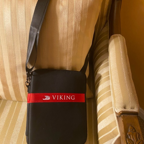 Viking cruise passports and documents bag - Picture 1 of 7
